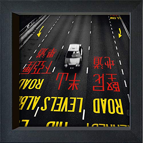 International Graphics Gerahmte Postkarte - Valverde, Anne - ''Hong Kong Cab'' - 16 x 16 cm - schwarzer Rahmen von International Graphics