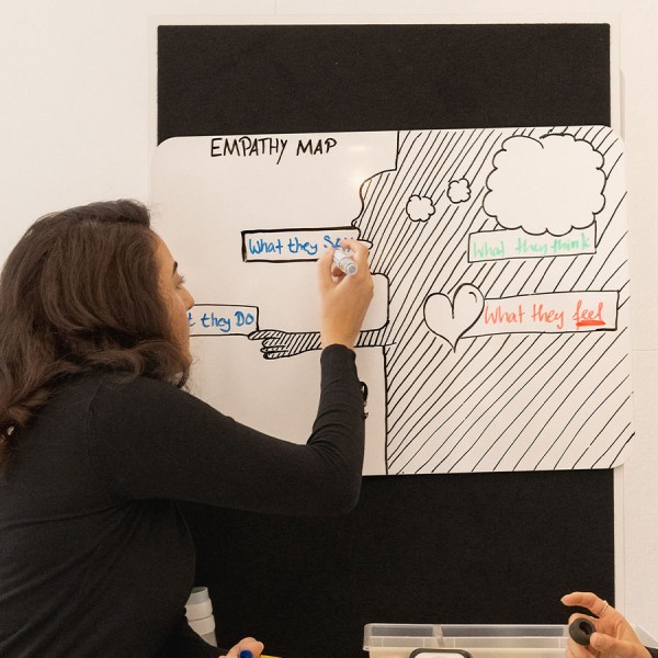 Interstuhl WHAT IF WE FLY Flychart L | Whiteboard Tafel WT 901 | Klett von Interstuhl