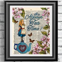 Kunstdruck Auf Antiker Buchseite Alice Im Wunderland. Kunstlexikon Druck Es Ist Immer Teezeit. Wandkunst in Blau Upcycled Papier von IntheFrameShop