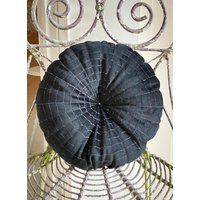 Web Baby Circular Samt Kissen Handmade Boho Akzent Designer Inspiriert Wohnkultur von Inthestarsundersea