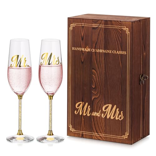 Inweder Sektgläser Champagnerflöten Hochzeit Jahrestag Geschenke - Herr und Frau Champagner Gläser mit Hölz Geschenk Box Set von 2 Kristall Gold Weingläs für Paar Geburtstag Verlobung Braut Bräutigam von Inweder