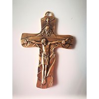Wandkruzifix Der Heiligen Dreifaltigkeit Aus Vergoldetem Messing 14 X 9 cm Wandkruzifix Der Heiligen Dreifaltigkeit Aus Vergoldetem Messing 14 X 9 cm von IridiumStore
