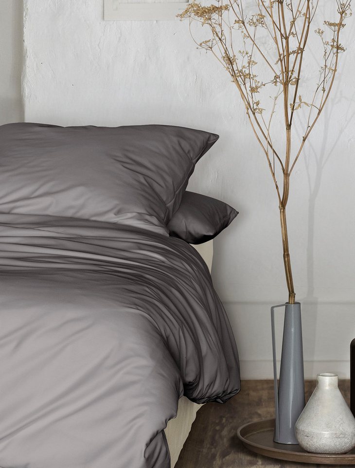 Irisette Bettwäsche Premium Satin Bettwäsche Paris, Mako-Satin, 2 teilig, hochwertige Uni Premium Bettwäsche mit Reißverschluss, 100% Baumwolle Irisette Bettwäsche Premium Satin Bettwäsche Paris, Mako-Satin, 2 teilig, hochwertige Uni Premium Bettwäsche mit Reißverschluss, 100% Baumwolle von Irisette