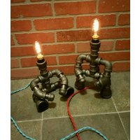 Kleinen Bruder Tischleuchte von IronAndLightDesign