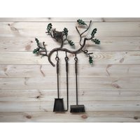 Handgeschmiedetes Kamin-Werkzeug-Set Schürhaken, Schaufel, Besen Handgeschmiedetes Kamin-Werkzeug-Set Schürhaken, Schaufel, Besen von IronUA