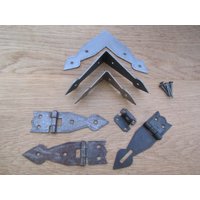 Antiker Eisen Pfeil Kopf Vintage Rustikaler Kommode Tischmöbel Schrank Türbeschläge von IronmongeryWorld