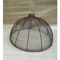 Grosse 20-Zoll-Metalldraht-Lichtschirm Industrielle Rustikale Vintage Retro Alte Deckenpendelleuchte Shade Dome Pendelleuchte Grosse 20-Zoll-Metalldraht-Lichtschirm Industrielle Rustikale Vintage Retro Alte Deckenpendelleuchte Shade Dome Pendelleuchte von IronmongeryWorld