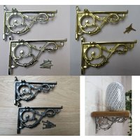 Paar Von Lipped Gusseisen Alte Rustikale Verzierte Ausgefallene Dekorative Vintage Retro Gerüstregalklammern Regalwandhalterung von IronmongeryWorld