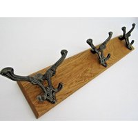 Uk Handgemachte Massivem Eichenholz Rustikalen Holz An Der Wand Befestigten Hut Und Kleider Haken Schiene Rack Kleiderbügel Gusseisen Belvoir Uk Handgemachte Massivem Eichenholz Rustikalen Holz An Der Wand Befestigten Hut Und Kleider Haken Schiene Rack Kleiderbügel Gusseisen Belvoir von IronmongeryWorld