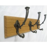 Uk Handgefertigtes Massives Eichenholz Rustikale Holzwand Hut Und Kleiderhaken Schiene Rack Pegs Aufhänger Kleiderstange Gusseisen Kleine Regal Haken von IronmongeryWorld