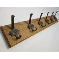 Uk Handgemachte Massivholz Eiche Rustikal Reclaimed Holz Wandbehang Hut & Garderobenhaken Rail Rack Pegs Hanger von IronmongeryWorld