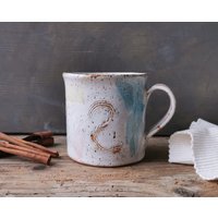Künstlertasse, Weiße Keramik Tasse Mit Pastellkreide von IslaClayCeramics