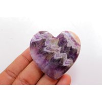 Chevron Amethyst Herzstein, Schutzstein, Heilung Von Körper, Geist Und Seele, Balance Cabochon Chevron Amethyst Herzstein, Schutzstein, Heilung Von Körper, Geist Und Seele, Balance Cabochon von IslamGemandMinerals
