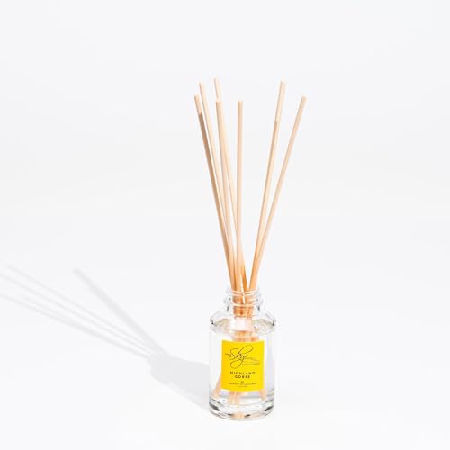 Isle of Skye Candle Company Duftstäbchen Highland Gorse - Handgefertigt auf der Isle of Skye, Schottland - Aroma Diffuser - Kunststoff - Warmnebel - Für große Räume - Mindestens 16 Wochen Raumduft Isle of Skye Candle Company Duftstäbchen Highland Gorse - Handgefertigt auf der Isle of Skye, Schottland - Aroma Diffuser - Kunststoff - Warmnebel - Für große Räume - Mindestens 16 Wochen Raumduft von Isle of Skye Candle Company