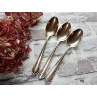 3 Schöne Alte Versilberte Eßlöffel Suppenlöffel Mit Hübschem Muster - Vintage Set 2 von IsoKos