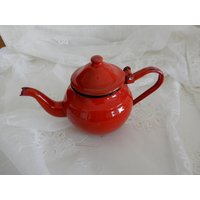 Kleine Süße Emaille-Teekanne/Kanne Emailliert Emaille Kännchen Rot - 0, 5 L Vintage Kleine Süße Emaille-Teekanne/Kanne Emailliert Emaille Kännchen Rot - 0, 5 L Vintage von IsoKos