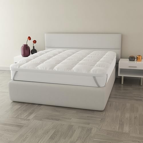 Topper One Doppelbett Maxi 180 x 200 cm, gepolstert, gesteppt mit Gummibändern Topper One Doppelbett Maxi 180 x 200 cm, gepolstert, gesteppt mit Gummibändern von Italian Bed Linen