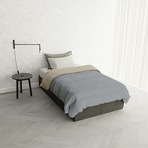 Italian Bed Linen Winter Bettdecke zweifarbig “Oslo”, Platin/Creme, 200x200cm von Italian Bed Linen