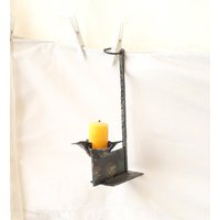 Seltener Vintage Italien Schmiedeeisen Kerzenhalter Gravur Signatur Wandbehang Kerzenständer Tisch Aus Tür Home Decor Rustikal Seltener Vintage Italien Schmiedeeisen Kerzenhalter Gravur Signatur Wandbehang Kerzenständer Tisch Aus Tür Home Decor Rustikal von ItalyVintageDream
