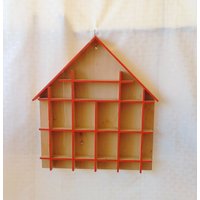 Vintage Italien Holz Vitrine Zum Aufhängen An Der Wand Display Sammlerstück Holzschrank Blockhütte Miniatur von ItalyVintageDream