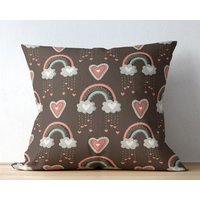 Regenbogen Muster Kissenbezüge | Boho Style Kissenbezug Neutraler Regenbogen-Herz-Druck Wohndekor Kissen von ItsDecorTime