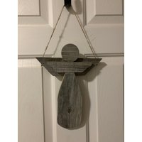 Hängender Engel, Holzengel, Rustikaler Weihnachtsdeko, Weihnachtsengel, Wandbehang, Türbehang von ItsJusticePallets