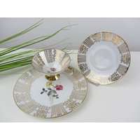 Winterling Kirchenlamitz Sammeltasse Sammelgedeck, Altes Blumenmotiv Teegedeck, Vintage Golddekor Kaffeegedeck, Mid Century Kaffeetafel Winterling Kirchenlamitz Sammeltasse Sammelgedeck, Altes Blumenmotiv Teegedeck, Vintage Golddekor Kaffeegedeck, Mid Century Kaffeetafel von JAHRZEHNTE