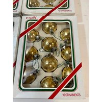 Vintage Mid Century Pyramide Weihnachten Ornament Glühbirne Lot 4 Boxen 10 Stück von JAKRLLC