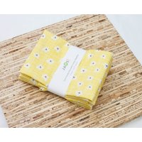 Große Stoffservietten - 4Er Set | N1756 Gelb Floral Moderne Wiederverwendbare von JAQSstudio