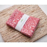 Große Stoffservietten - 4Er Set | N2708 Rote Spitzenblumen Moderne Wiederverwendbare von JAQSstudio