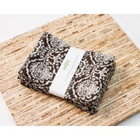 Große Stoffservietten - 4Er Set | N3907 Calavera Damast Dunkelbraune Moderne Wiederverwendbare von JAQSstudio