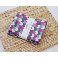 Große Stoffservietten - 4Er Set | N3983 Lila Graue Chevron Fischgrät Moderne Wiederverwendbare Große Stoffservietten - 4Er Set | N3983 Lila Graue Chevron Fischgrät Moderne Wiederverwendbare von JAQSstudio