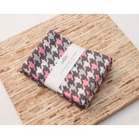 Große Stoffservietten - 4Er Set | N4143 Rosa Graue Hahnentritt Moderne Wiederverwendbare von JAQSstudio