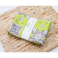 Große Stoffservietten - 4Er Set | N891 Grüne Chartreuse-Medaillon-Fliesen-Moderne Wiederverwendbare von JAQSstudio