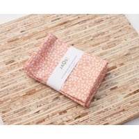 Kleine Stoffservietten - 4Er Set | N6336S Punkte Coral Pink Dashes Moderne Wiederverwendbare Baumwollstoff-Servietten Kleine Stoffservietten - 4Er Set | N6336S Punkte Coral Pink Dashes Moderne Wiederverwendbare Baumwollstoff-Servietten von JAQSstudio