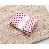 Kleine Stoffservietten - 4Er Set | N7233S Rote Herzen Moderne Wiederverwendbare Baumwollstoff-Servietten Kleine Stoffservietten - 4Er Set | N7233S Rote Herzen Moderne Wiederverwendbare Baumwollstoff-Servietten von JAQSstudio