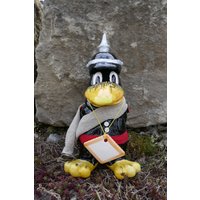 Keramik Rabe "Feuerwehrmann" | Keramikfigur Keramikschmuck Keramikdeko Gartendekoration Geschenkidee Feuerwehr Gartenschmuck Keramik Rabe "Feuerwehrmann" | Keramikfigur Keramikschmuck Keramikdeko Gartendekoration Geschenkidee Feuerwehr Gartenschmuck von JBLivingKeramik