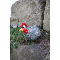 Keramikfigur Henne | Grau Effekt Keramik Huhn Keramikschmuck Gartenkeramik Gartendeko Dekoration Gartenschmuck Dekoelement Keramikfigur Henne | Grau Effekt Keramik Huhn Keramikschmuck Gartenkeramik Gartendeko Dekoration Gartenschmuck Dekoelement von JBLivingKeramik