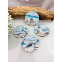 4-Set Strand Meer Urlaub Untersetzer Aus Holz Glasuntersetzer Ozean Mit Personalisierung Möwe Strandkorb Seestern Leuchtturm Boot 4-Set Strand Meer Urlaub Untersetzer Aus Holz Glasuntersetzer Ozean Mit Personalisierung Möwe Strandkorb Seestern Leuchtturm Boot von JCFeuerholz