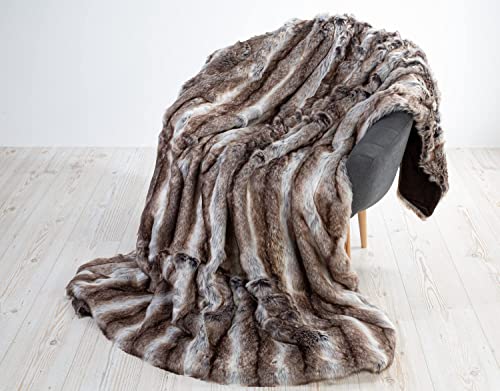 JotCo Felldecke Wolf grau-braun, aus weichem Fellimitat, als Wohndecke, Tagesdecke oder Kissen (Felldecke 150x200cm) von JotCo