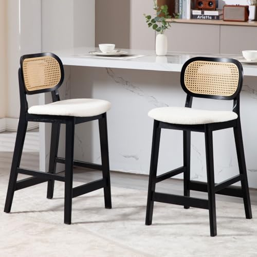 JDKJSBF Counter Height Bar Stoolsrattan Counterhocker Set aus 2 weißen Sherpa Barhocker Bauernhaus Schwarz Wood Bar Stühle 26 Zoll Kücheninselstühle mit gebogenem Rücken Thoughtful von JDKJSBF