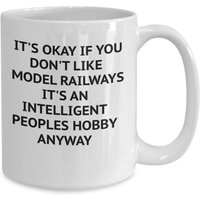 Modelleisenbahn Kaffeebecher, Geschenk Für Modelleisenbahner, Lustige Kaffeebecher Modellbahnerbauer Modelleisenbahn Kaffeebecher, Geschenk Für Modelleisenbahner, Lustige Kaffeebecher Modellbahnerbauer von JDMCREATIVEMUGS