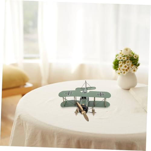 JECOMPRIS Vintage Flugzeugmodell aus Metall Stabiles Retro dekorationsornament Authentisches Design für Bürobereich Robuste Metallkonstruktion Zeitloser Charme Vielseitig Einsetzbar JECOMPRIS Vintage Flugzeugmodell aus Metall Stabiles Retro dekorationsornament Authentisches Design für Bürobereich Robuste Metallkonstruktion Zeitloser Charme Vielseitig Einsetzbar von JECOMPRIS
