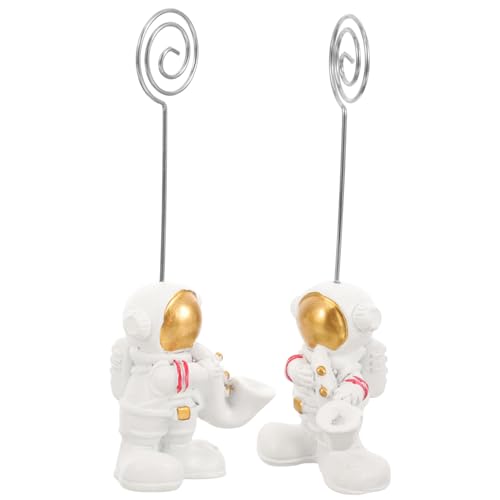 JEWEDECO 2 Stück Kleine Astronaut Tischkartenhalter aus Resin Multifunktionale Memohalter clips für Tischdekoration Stabiler Halter für Karten Notizen Fotos bei Feierlichkeiten und Zuhause von JEWEDECO