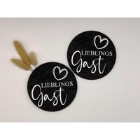Filzuntersetzer „Lieblingsgast" Glasuntersetzer Mit Spruch Für Stilvolle Tischdekoration Als Geschenk | Gastgeschenk Filzuntersetzer „Lieblingsgast" Glasuntersetzer Mit Spruch Für Stilvolle Tischdekoration Als Geschenk | Gastgeschenk von JEtwed