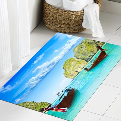 JHAOUNUK Weich Badezimmerteppich 60x90cm,Panorama erstaunt Natur malerische Landschaft Maya Bay mit Boot für Rei,rutschfest waschbar Badematte Flauschige Badteppich Saugfähig Badvorleger Duschvorleger von JHAOUNUK