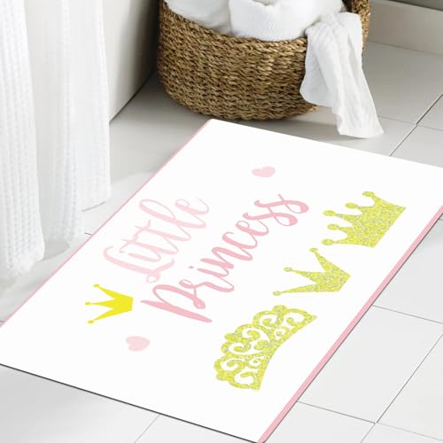 JHAOUNUK Weich Badezimmerteppich 60x90cm,Rosa Text „Kleine Prinzessin“ auf weißem Hintergrund mit Spitze. Niedli,rutschfest waschbar Badematte Flauschige Badteppich Saugfähig Badvorleger Duschvorleger JHAOUNUK Weich Badezimmerteppich 60x90cm,Rosa Text „Kleine Prinzessin“ auf weißem Hintergrund mit Spitze. Niedli,rutschfest waschbar Badematte Flauschige Badteppich Saugfähig Badvorleger Duschvorleger von JHAOUNUK
