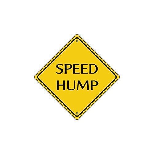 JINKAIRUI Great Road Sign Speed Hump Crossing Schild Lustiges gelbes Diamant-Blechschild Aluminium-Metallschild für Heimdekoration, 20,3 x 20,3 cm JINKAIRUI Great Road Sign Speed Hump Crossing Schild Lustiges gelbes Diamant-Blechschild Aluminium-Metallschild für Heimdekoration, 20,3 x 20,3 cm von JINKAIRUI