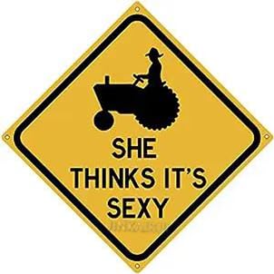 "She Thinks It's Sexy Tractor Farm Shed" Metallschild für Zuhause, Büro, Bar, Innen- und Außenbereich, Wanddekoration, 20,3 x 20,3 cm "She Thinks It's Sexy Tractor Farm Shed" Metallschild für Zuhause, Büro, Bar, Innen- und Außenbereich, Wanddekoration, 20,3 x 20,3 cm von JINKAIRUI
