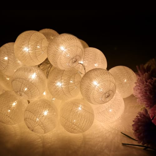 JINXIAN Lichterkette Lampions 3 m/ 118 in Lichterkette Outdoor 20 Durchmesser 5.8 cm LED Baumwollkugeln Herbst Lichterkette für Halloween Weihnachten Party Balkon Zelt Warm Weiß JINXIAN Lichterkette Lampions 3 m/ 118 in Lichterkette Outdoor 20 Durchmesser 5.8 cm LED Baumwollkugeln Herbst Lichterkette für Halloween Weihnachten Party Balkon Zelt Warm Weiß von JINXIAN
